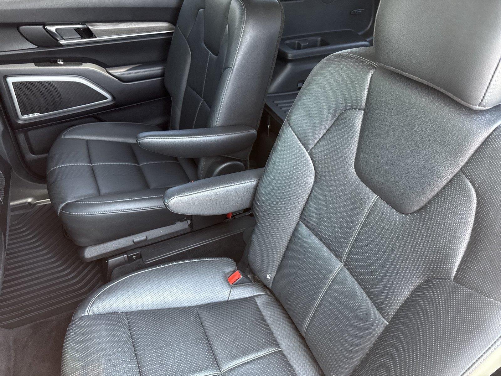 Used 2020 Dark Moss Kia EX image 33
