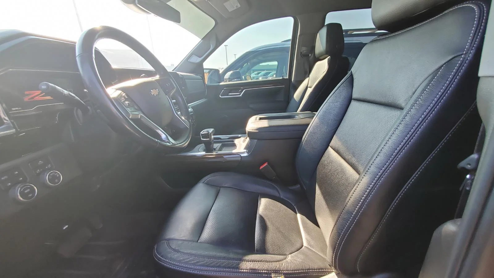 Used 2022 Black Chevrolet LT image 3