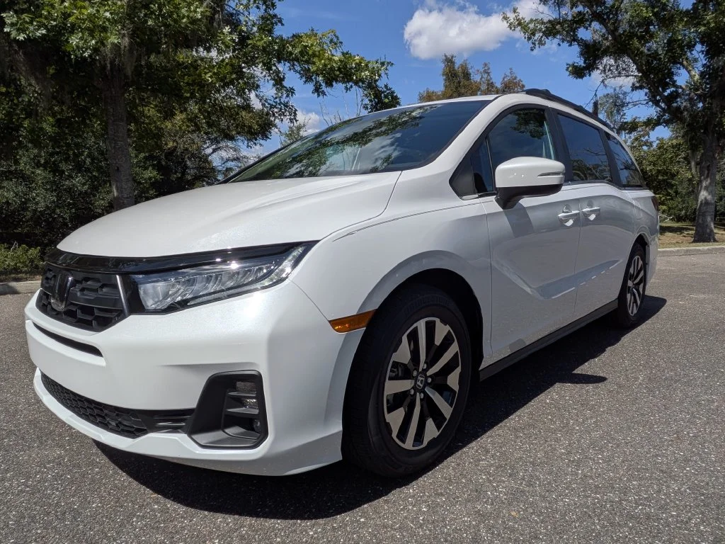 New 2027 Platinum White Pearl Honda EX-L image 7