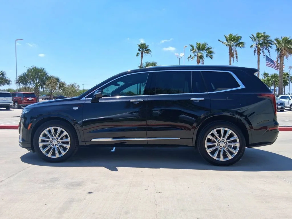 Used 2022 STELLAR BLACK METALLIC Cadillac Premium Luxury image 3