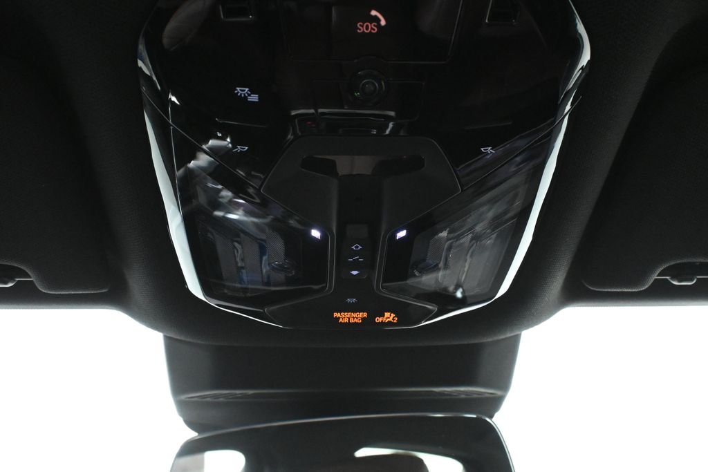 Used 2024 Black BMW 760i xDrive image 20
