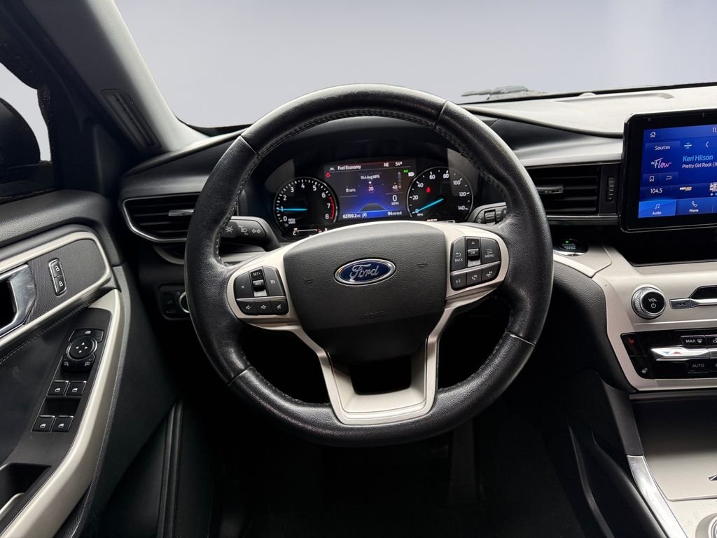 Used 2021 Blue Ford XLT image 14
