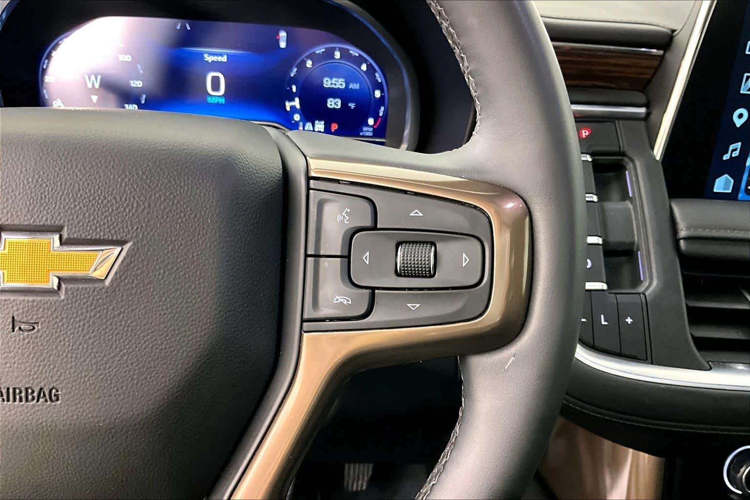 Used 2023 Iridescent Pearl Tricoat Chevrolet High Country image 22