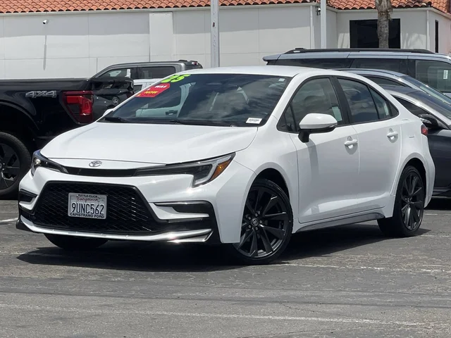 2025 Toyota Corolla SE