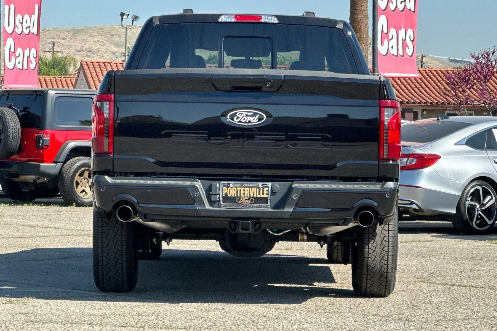 New 2026 Agate Black Metallic Ford XLT image 5