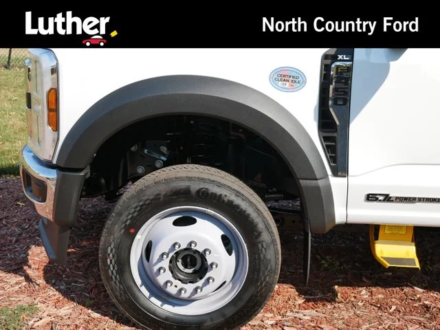 New 2024 Oxford White Ford F-450® XL image 65