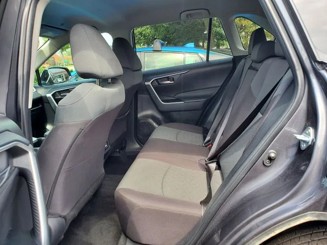 Used 2025 Gray Toyota XLE image 8