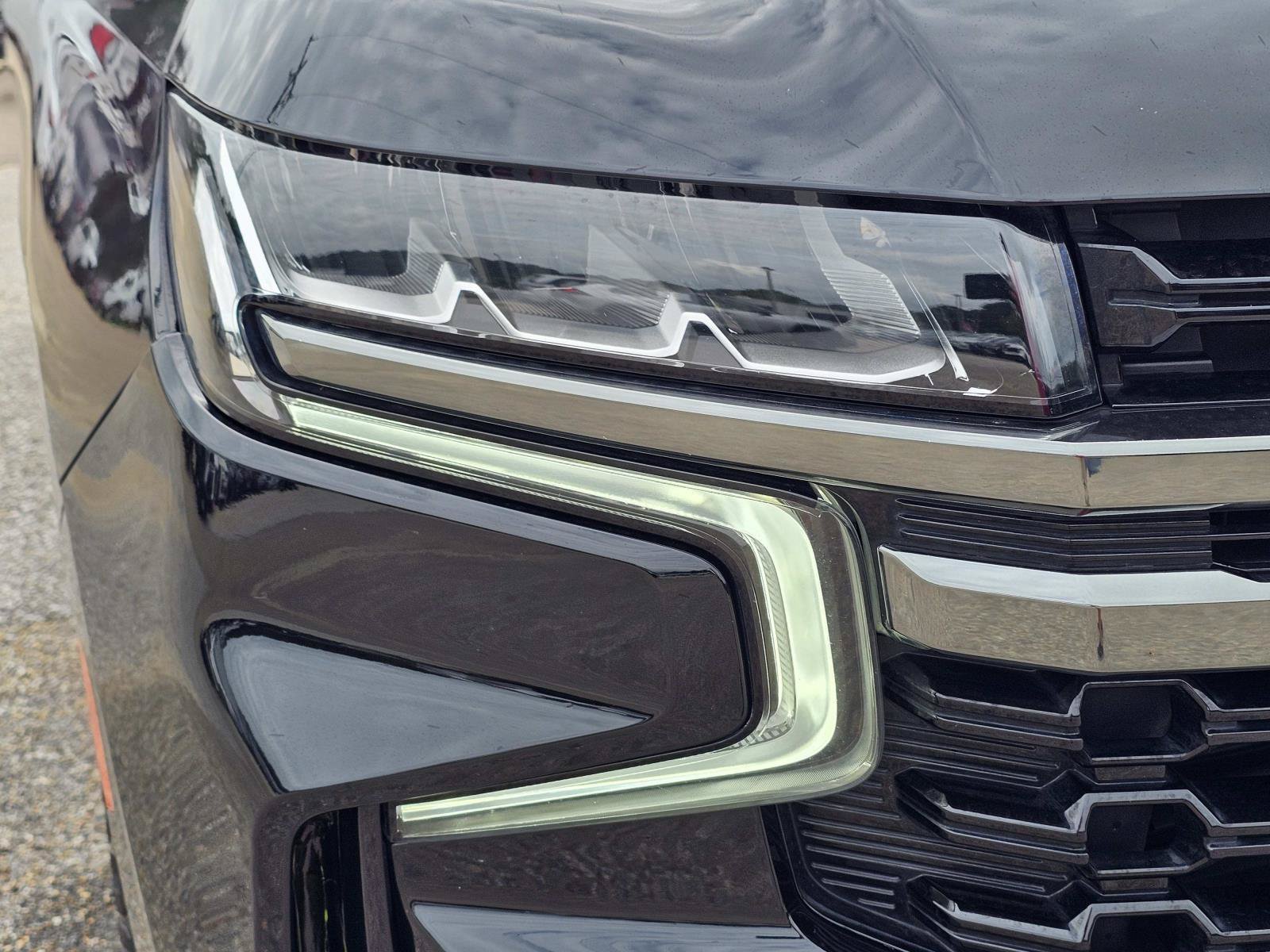 Used 2022 Black Chevrolet Z71 image 4