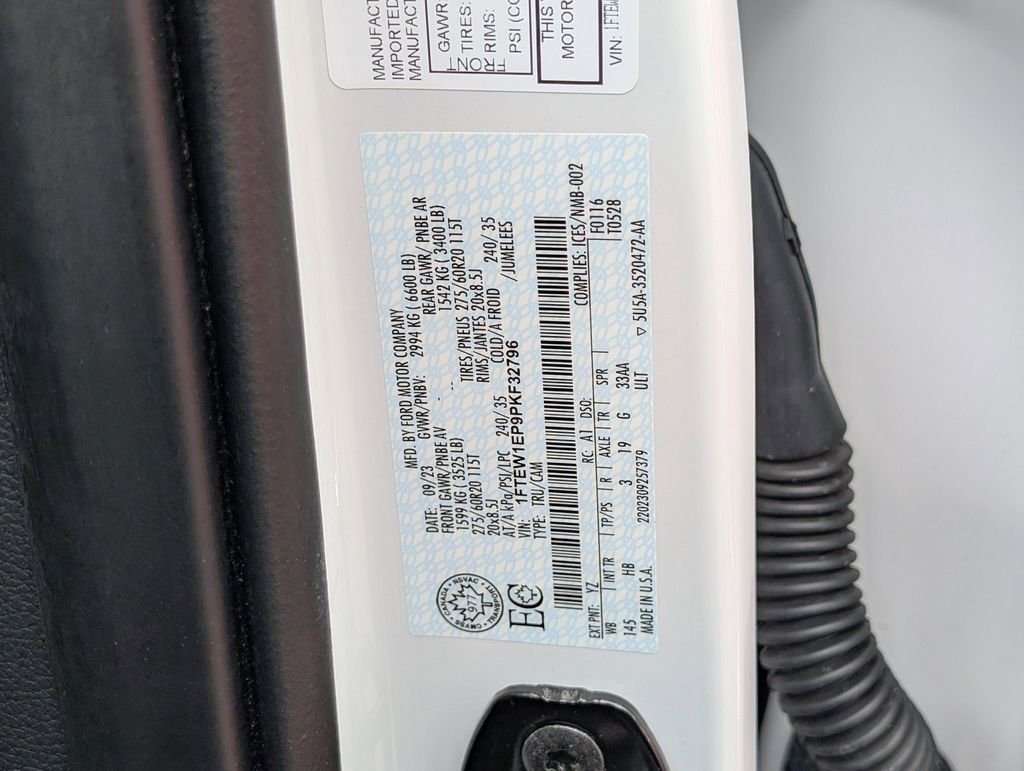 Used 2023  Ford Lariat image 26
