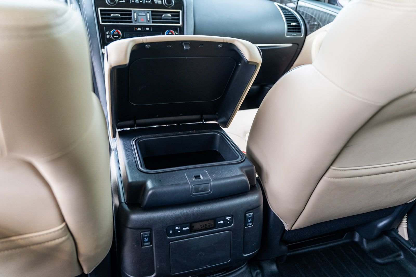 2023 Nissan Armada Platinum - Photo 32