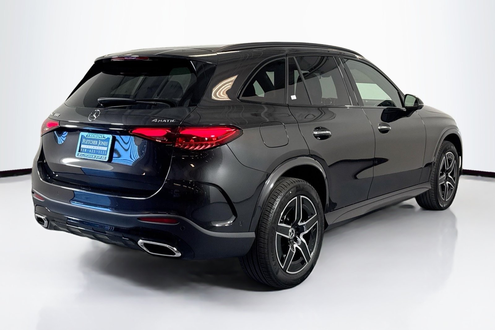 New 2026 Graphite Grey Metallic Mercedes-Benz GLC 300 image 5