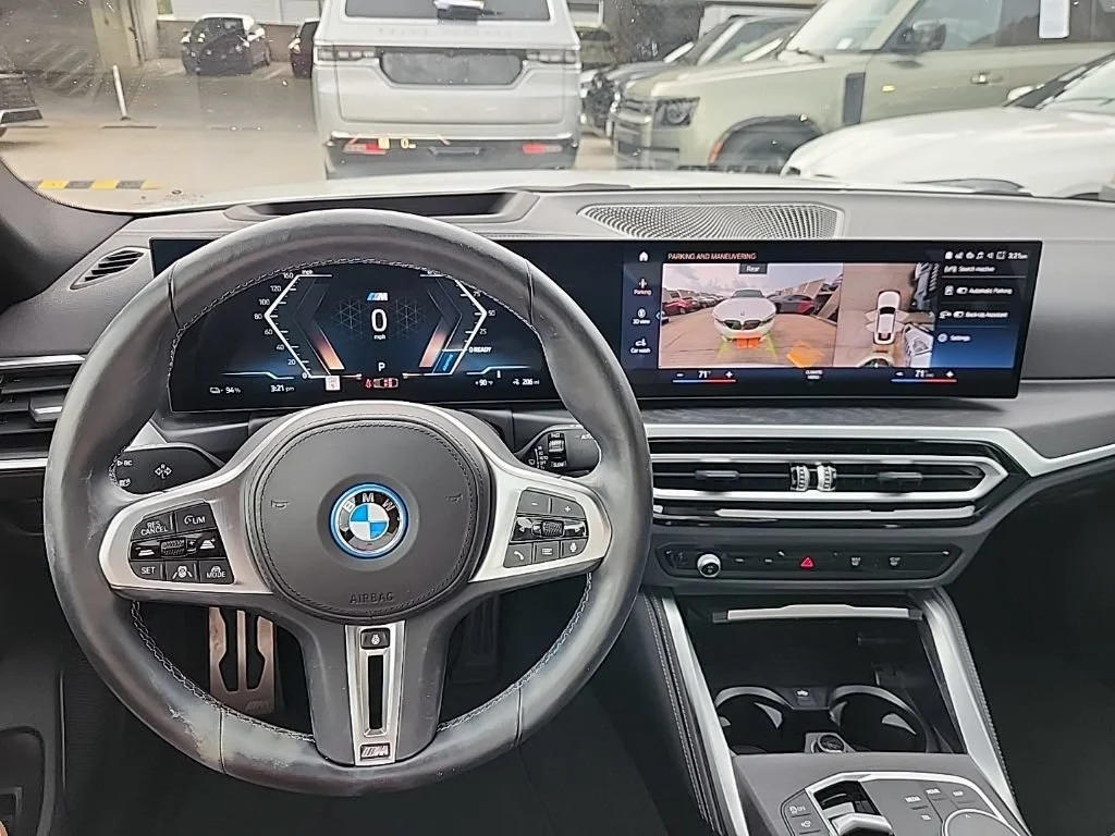 Certified Used 2023 Mineral White Metallic BMW M50 image 4