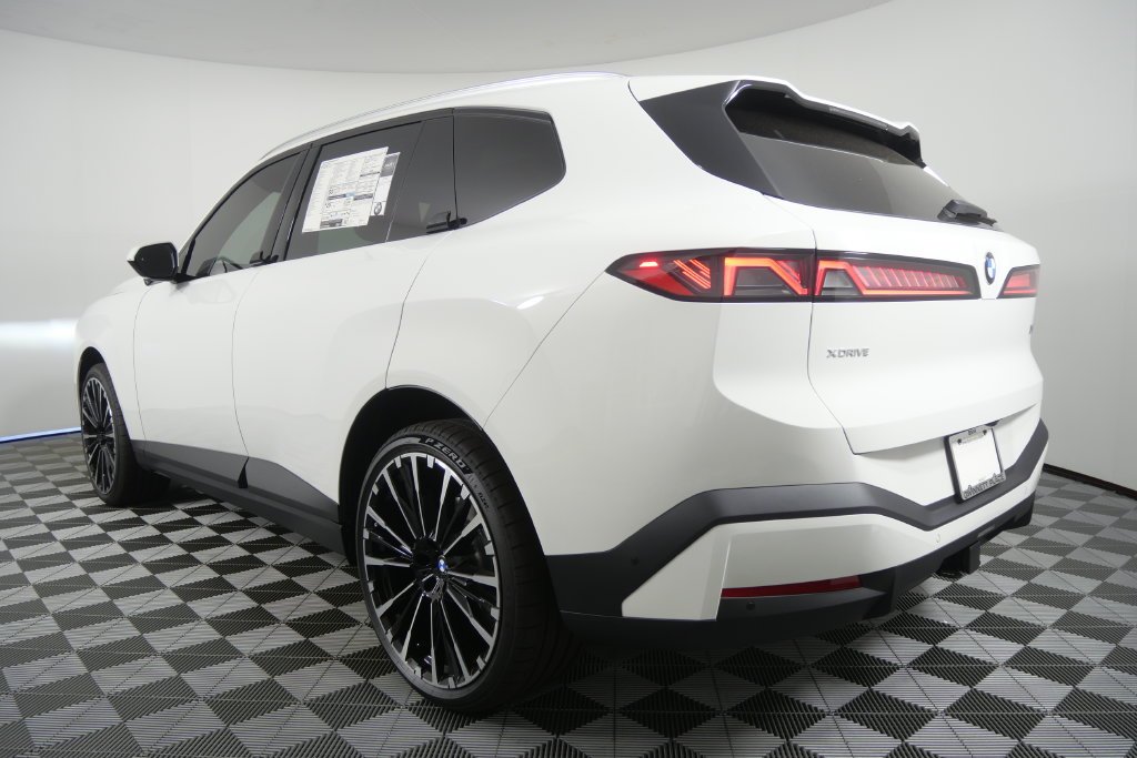 New 2027 Alpine White BMW  image 6