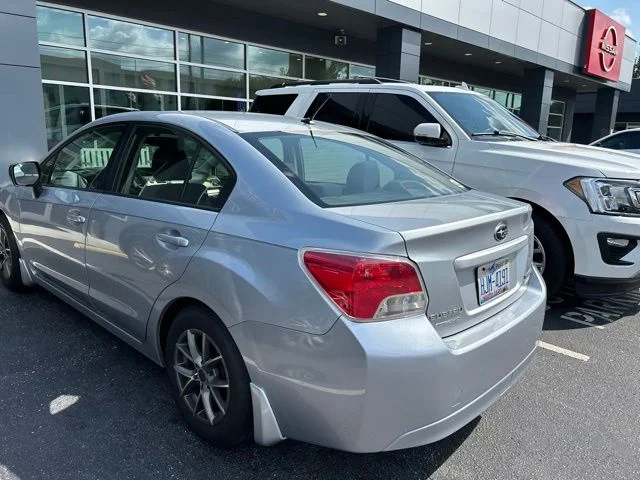 Used 2013 Silver Subaru 2.0i image 6