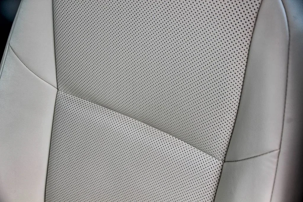 Used 2018 Beige Lexus 350 image 24