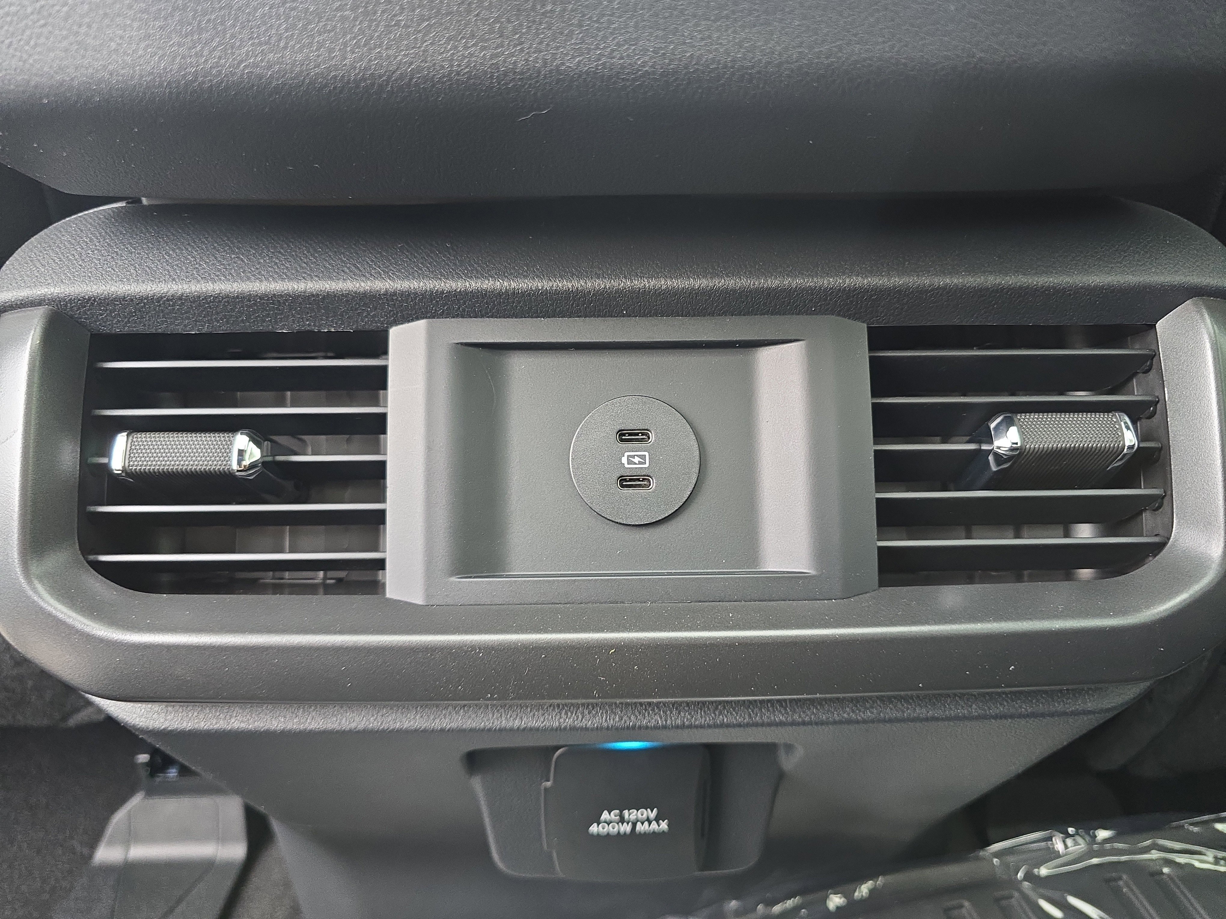 New 2026 Agate Black Metallic Ford Lariat® image 30