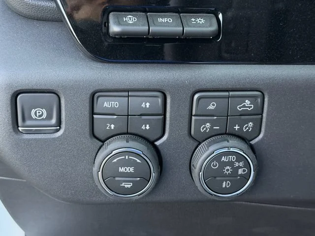 2026 Chevrolet Silverado 1500 ZR2 - Photo 17