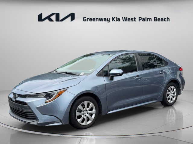 Used 2024  Toyota LE image 3