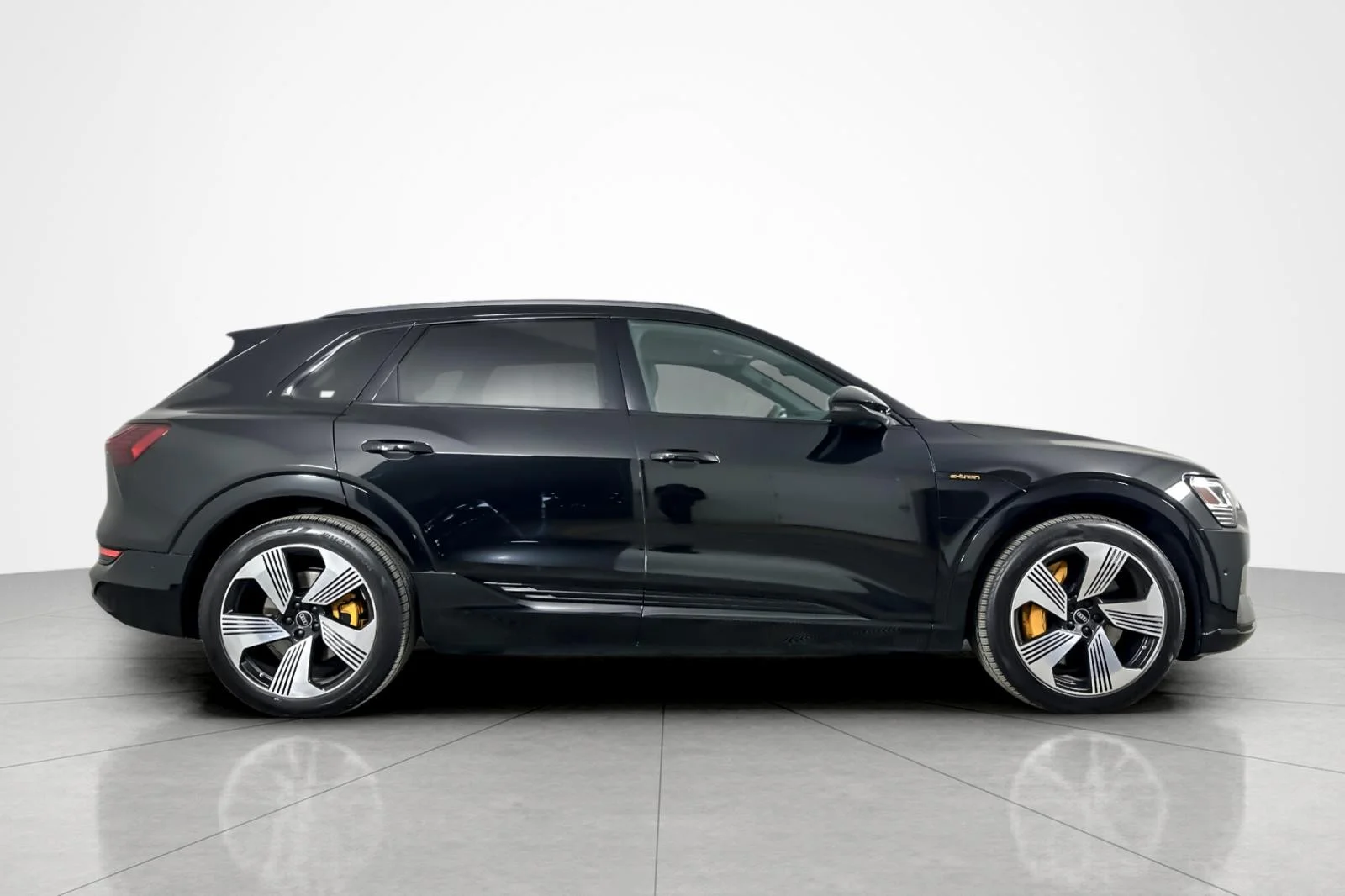 Used 2023 Mythos Black Metallic Audi Premium Plus quattro image 6