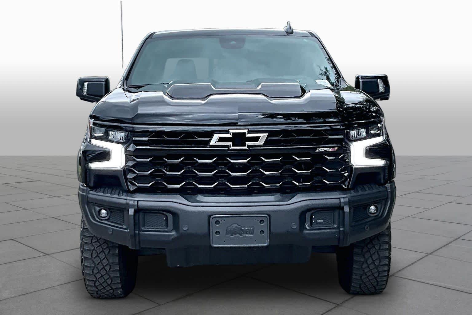 Used 2024 Black Chevrolet ZR2 image 4