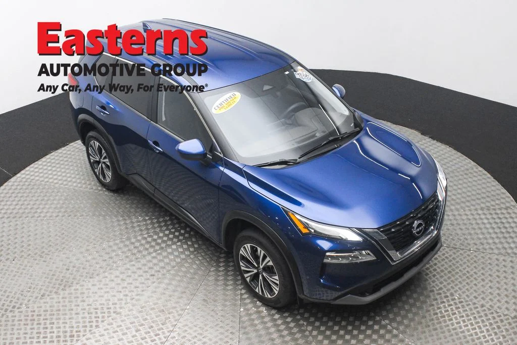 Used 2023 Blue Nissan SV image 3