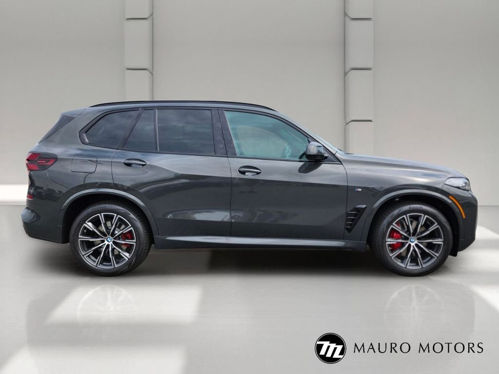 New 2026 Gray BMW xDrive40i image 2