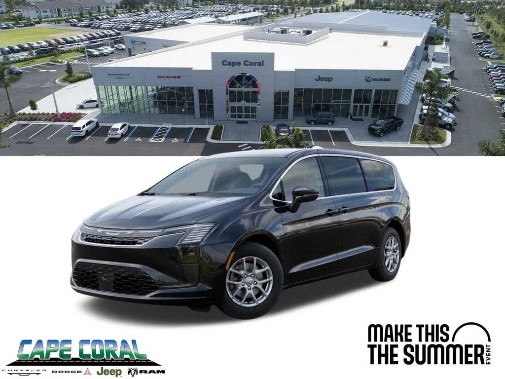 2027 Chrysler Pacifica Select's photo