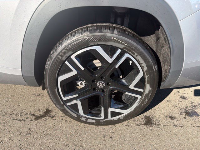 New 2027 Silver Volkswagen SEL Premium R-Line image 9
