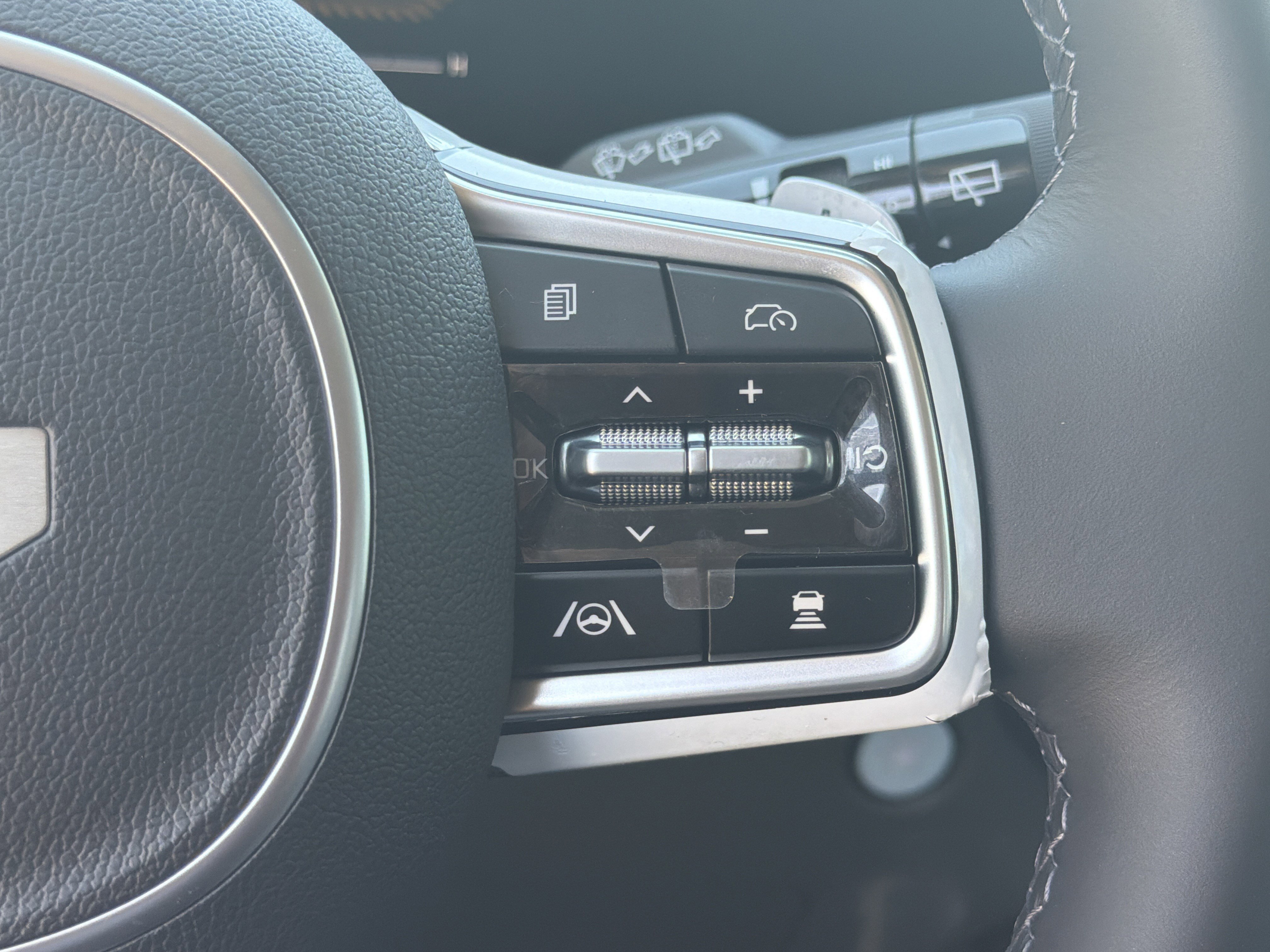 New 2026 Aurora Black Pearl Kia EX image 15
