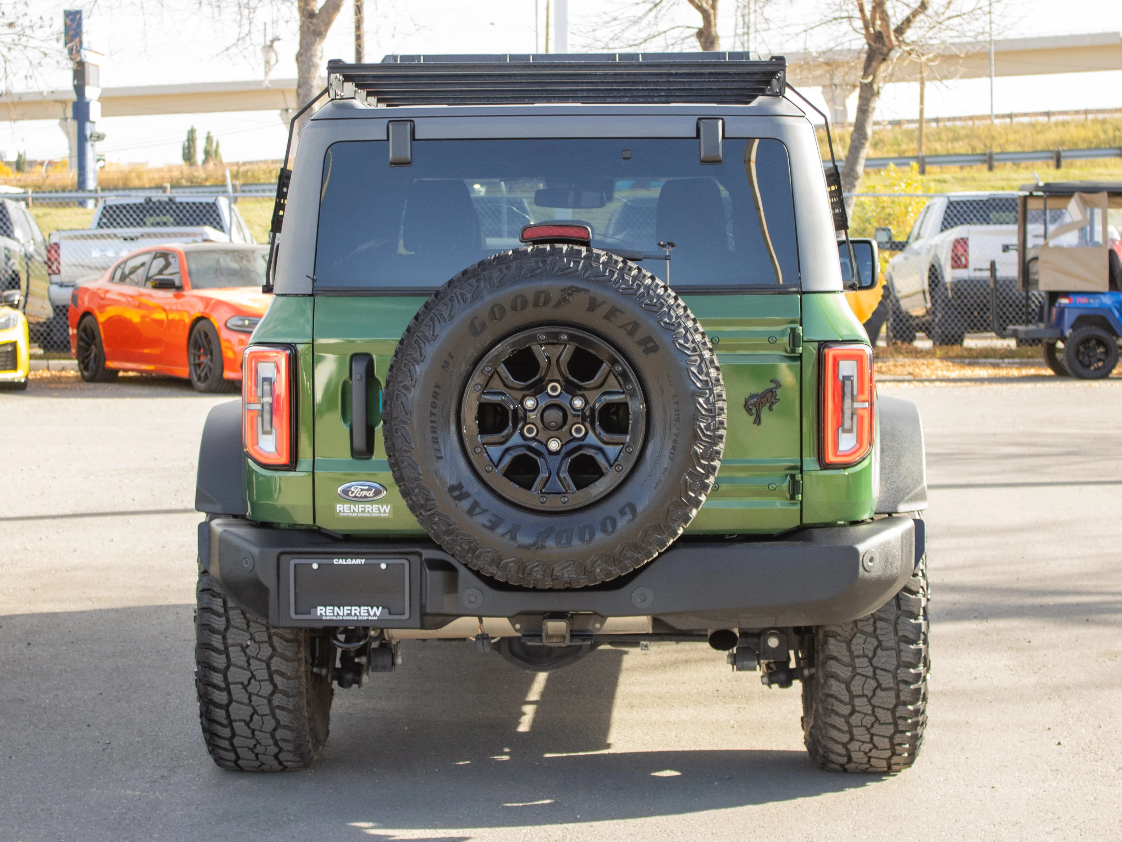 Used 2024 Green Ford Wildtrak* 4 Door 4x4, RC Front Bumper, Warn VR 10S Winch, 34-Inch Mickey Thompson A/T Tires image 18