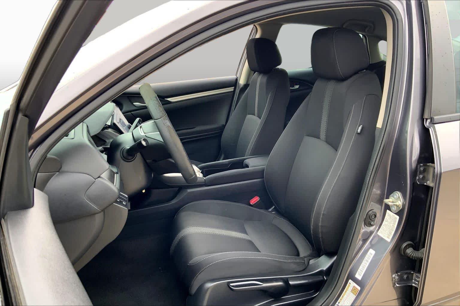 Used 2016  Honda LX image 8