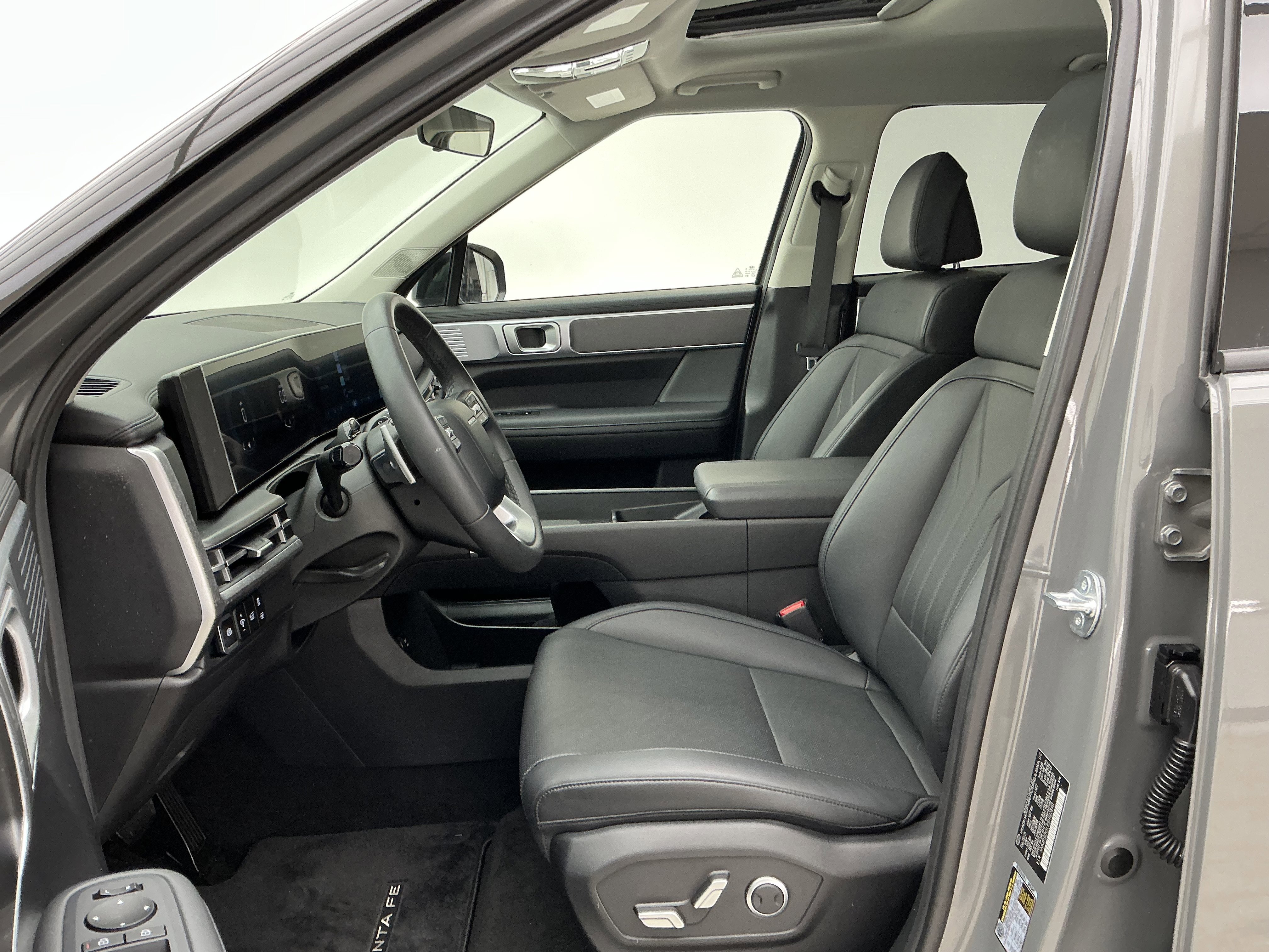 2025 Hyundai Santa Fe XRT - Photo 17
