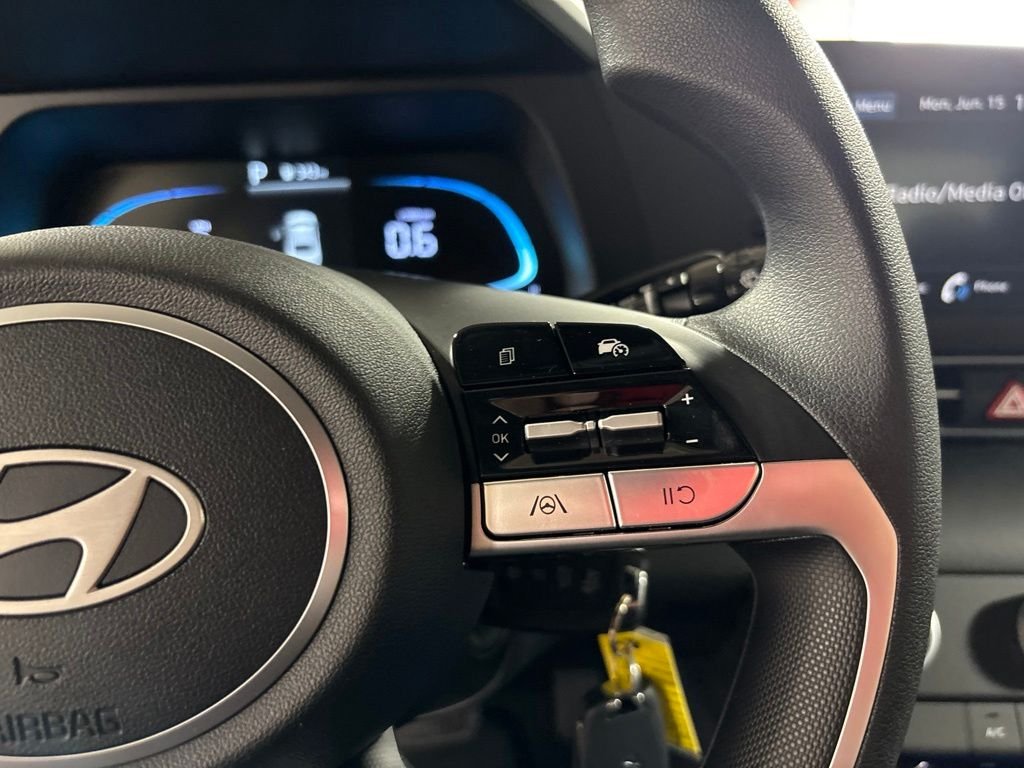 Used 2025 Red Hyundai SE image 15