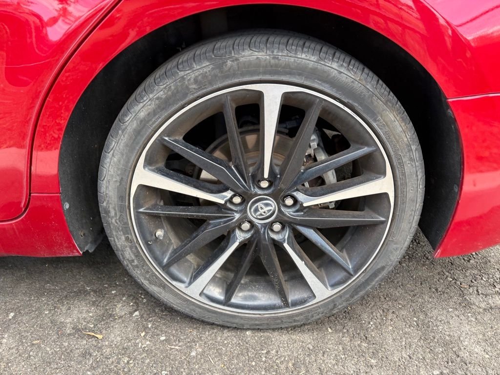 Used 2019 Red Toyota XSE V6 image 10