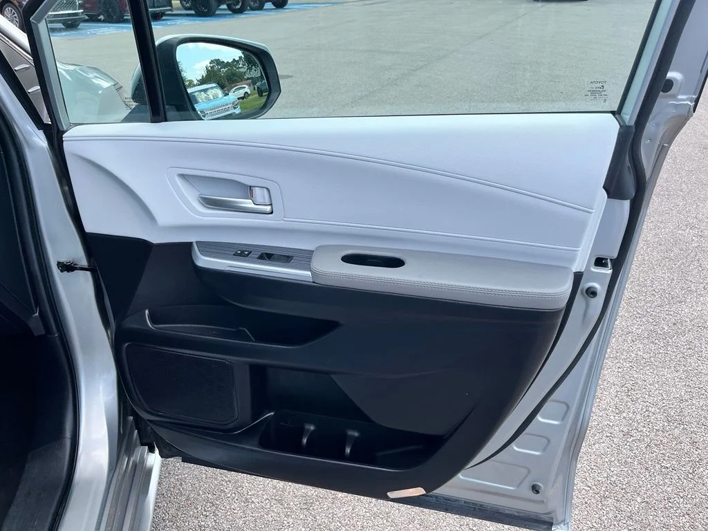 Used 2025 Silver Toyota XLE image 10