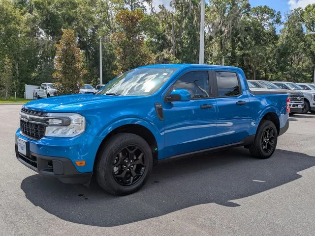 Certified Used 2022 Velocity Blue Metallic Ford XLT image 8
