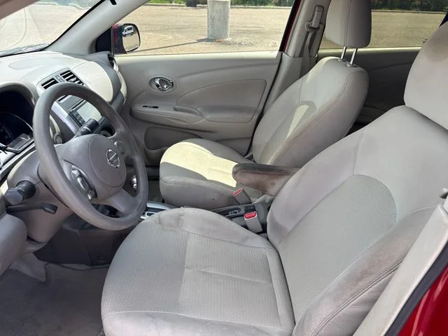 Used 2014 Red Nissan 1.6 SL image 9