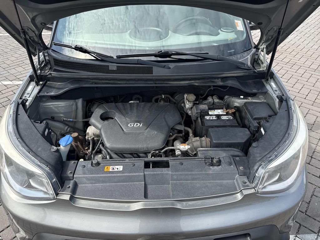 Used 2016 Gray Kia Base image 10