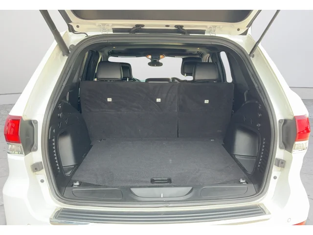 Used 2022 White Jeep Limited image 25