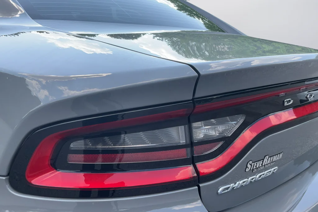 Used 2023 Gray Dodge SXT image 27