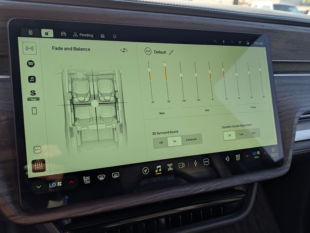 2024 Rivian R1S Adventure - Photo 22