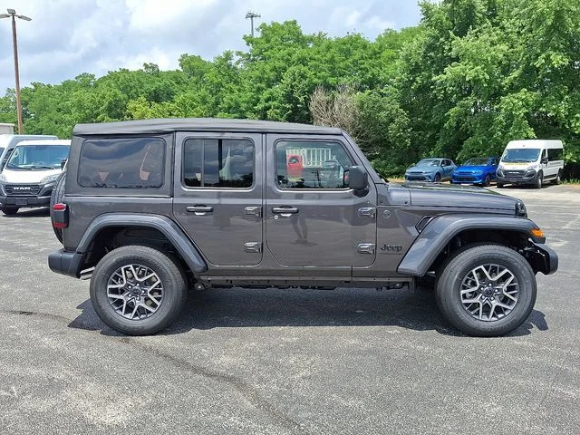 New 2025 Gray Jeep Sahara image 8