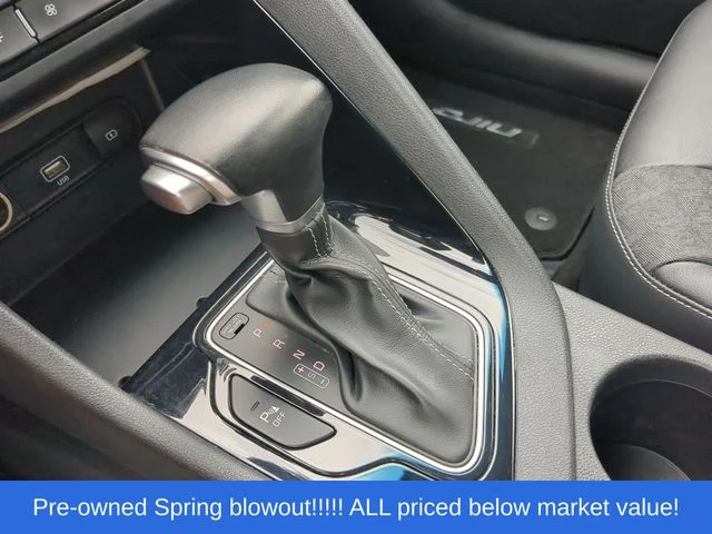 Used 2022 Gray Kia LXS image 34