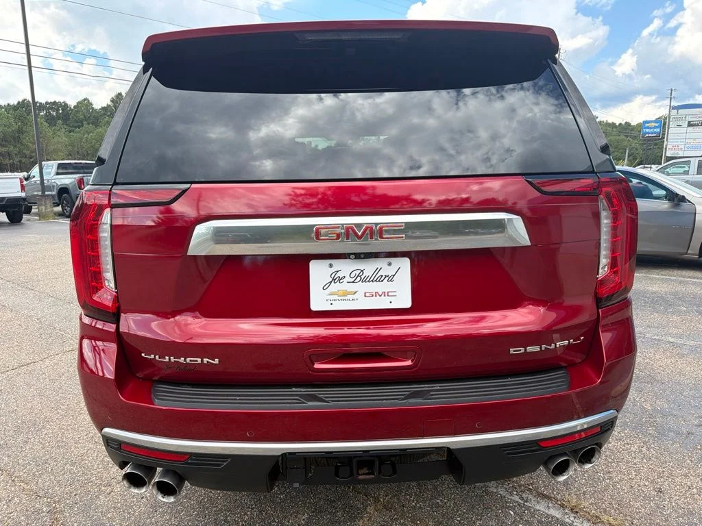 Used 2021 Red GMC Denali image 4