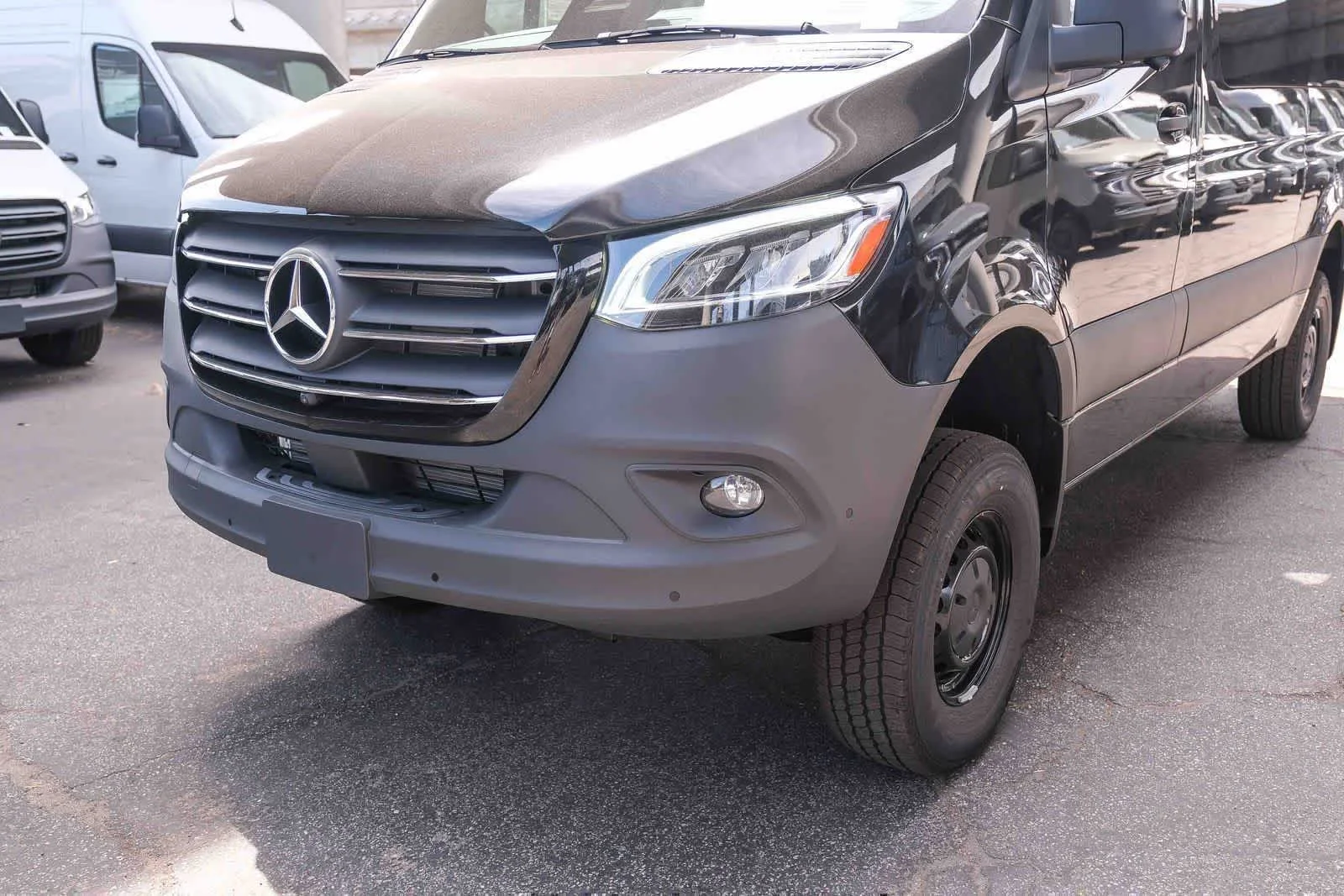 New 2026 Jet Black Mercedes-Benz Passenger 144WB High Roof AWD 2.0L I4 Diesel Turbo image 11