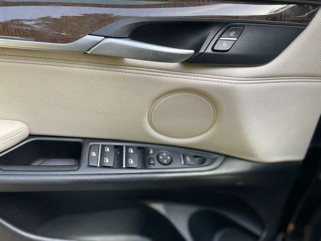 Used 2016 Brown Metallic BMW xDrive35i image 8