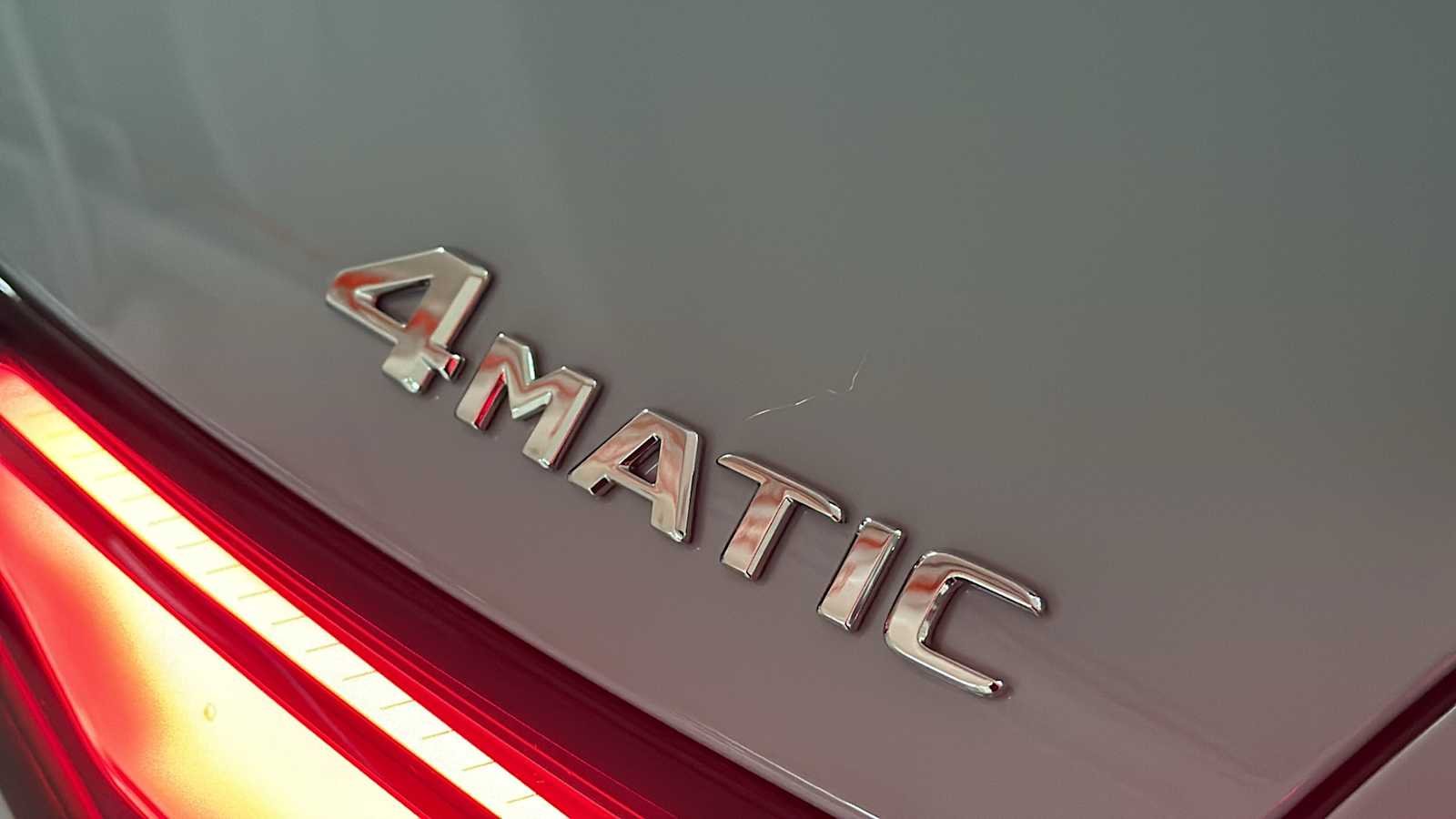 New 2026 MANUFAKTUR Alpine Grey Mercedes-Benz GLC 300 image 10