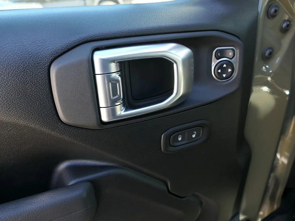 New 2026  Jeep Sport S image 10