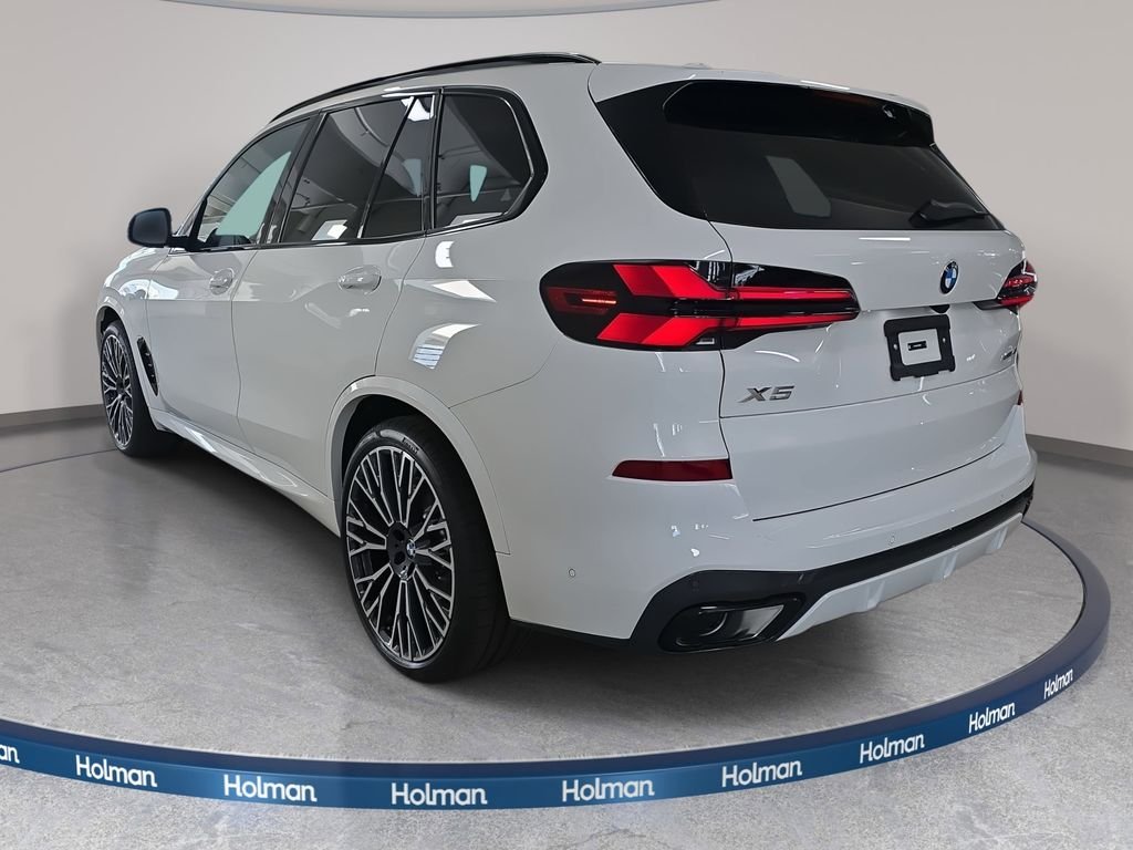 New 2026 Alpine White BMW sDrive40i image 7
