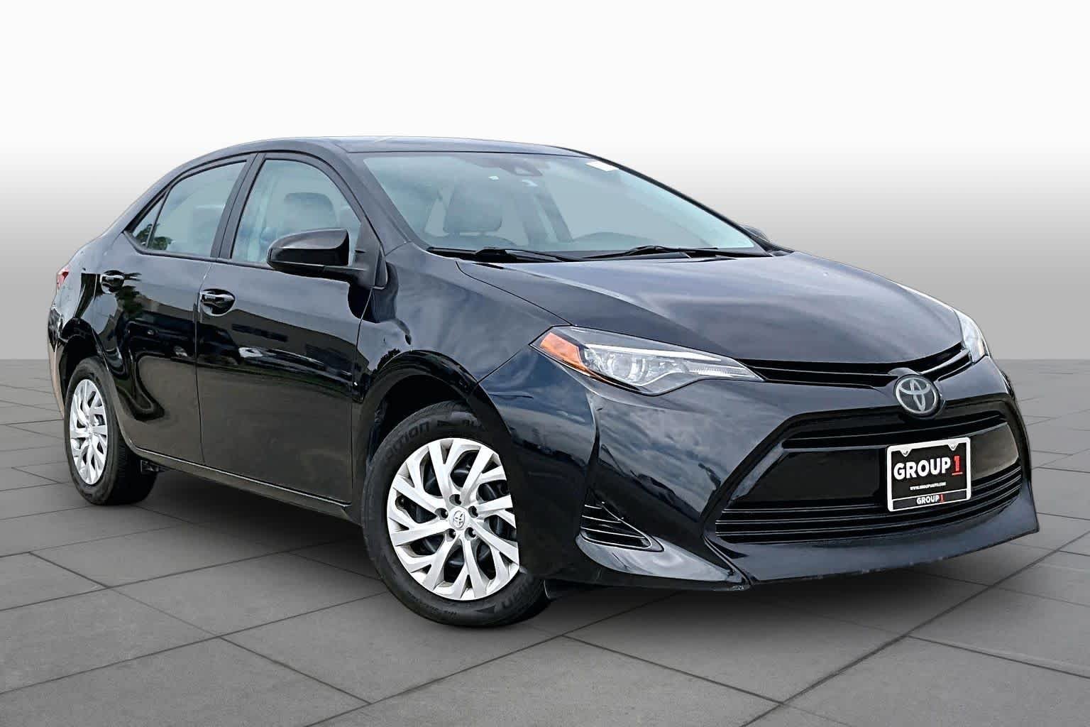 Used 2018 Black Sand Pearl Toyota LE image 3
